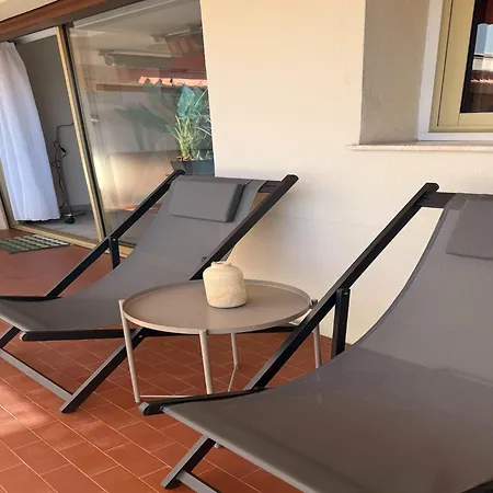 Peaceful La Pinede For Couple