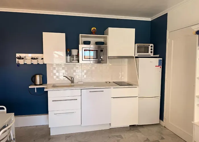 Peaceful La Pinede For Couple Antibes