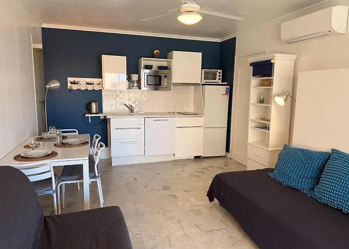 Peaceful La Pinede For Couple Apartment