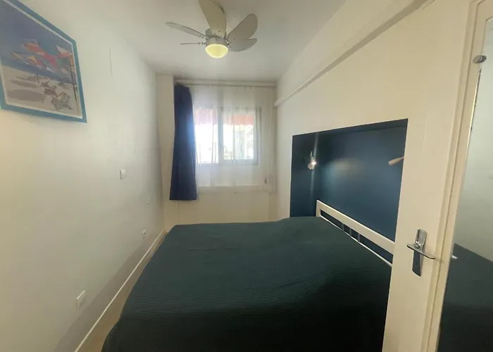 Apartment Peaceful La Pinede For Couple